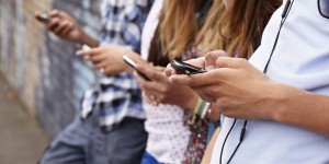 adolescenti.dipendenza.smartphone.madima.altervista.grande