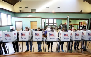 elettori alle urne