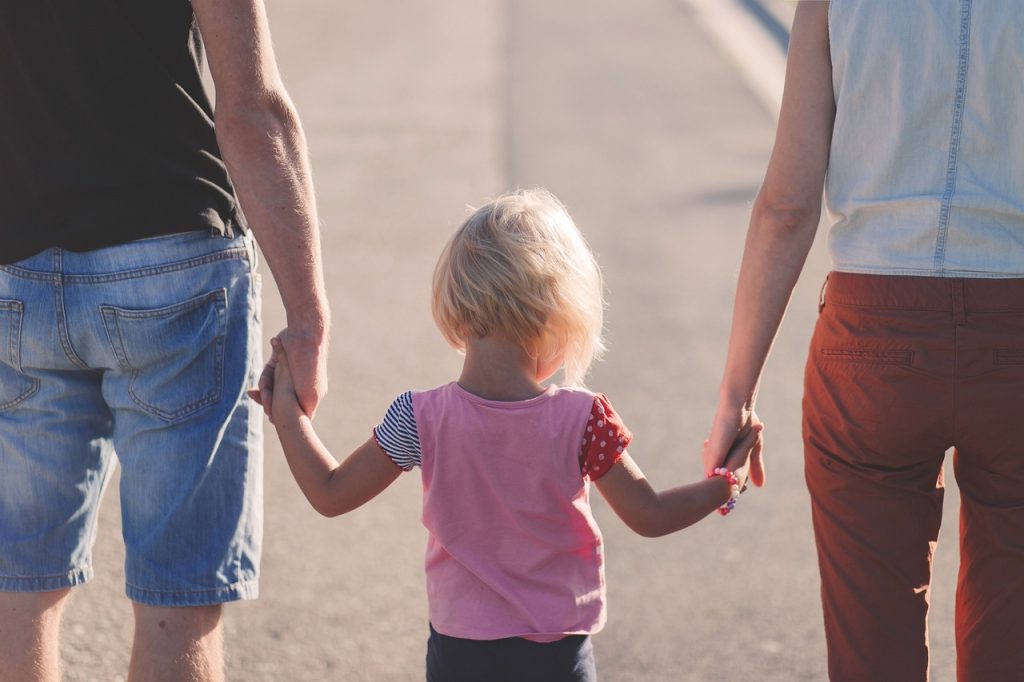 Co-genitorialità: fare un figlio senza tenere sesso né amore